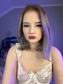 YunnaTyan online show from 12/14/25, 01:05