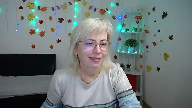 Snapshot of LaurenWishy chatting on 11/30/25, 06:06 LaurenWishy online show from 11/30/25, 06:06