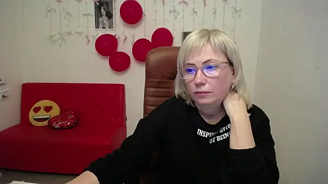 LaurenWishy online show from 01/16/26, 01:04