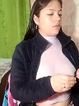 Snapshot of Juliana_Vip chatting on 11/24/25, 09:09 Juliana Vip online show from 11/24/25, 09:09