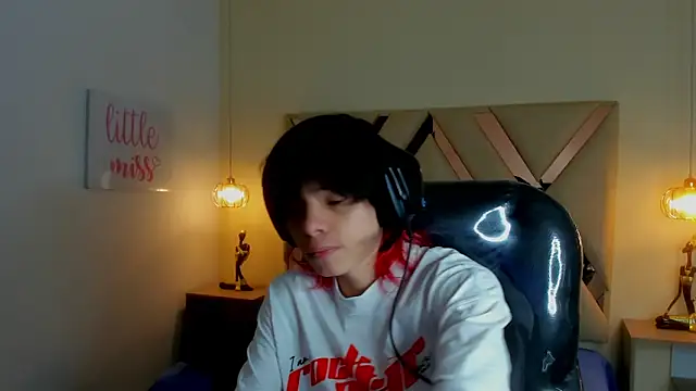 Sylasfrost online show from 02/23/26, 11:51