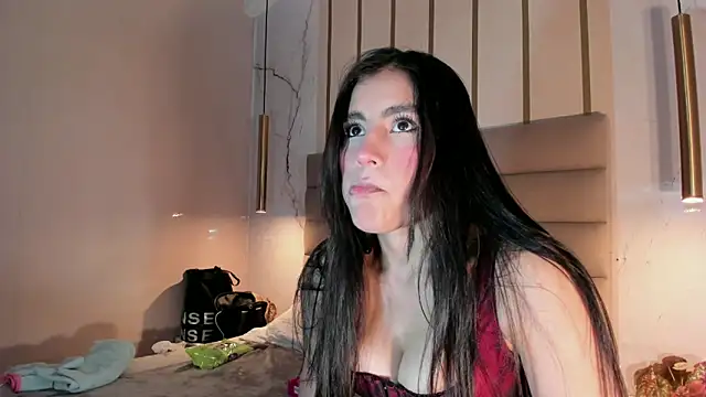 Snapshot of IsabelaStefano chatting on 06/15/26, 03:20 IsabelaStefano online show from 06/15/26, 03:20