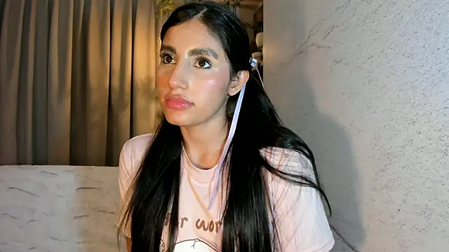 Snapshot of IsabelaStefano chatting on 07/17/26, 03:24 IsabelaStefano online show from 07/17/26, 03:24