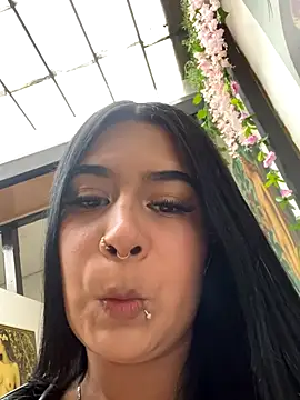 Emily 0-5 online show from 12/01/25, 08:47