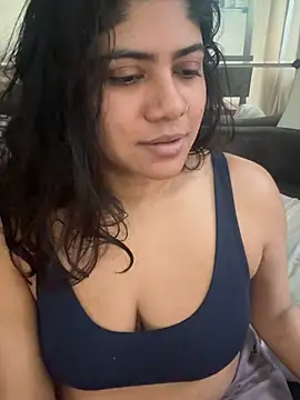 TiaBella  online show from 02/27/26, 04:07