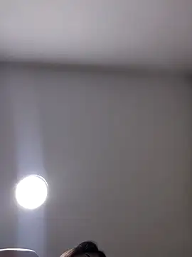 Snapshot of Laia_torres1 chatting on 11/22/25, 10:03 Laia torres1 online show from 11/22/25, 10:03