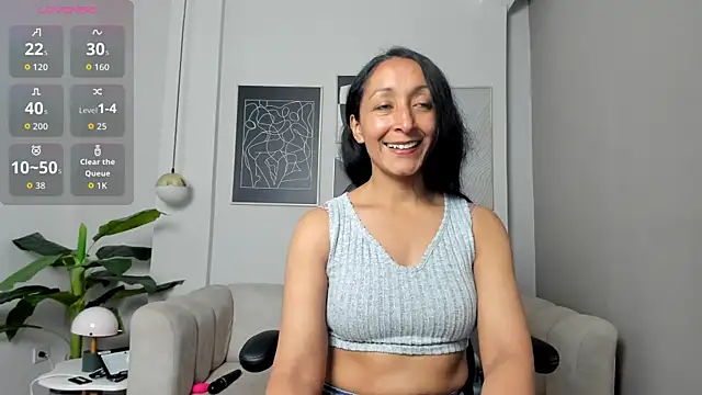 Violet Kumar online show from 11/21/25, 08:18