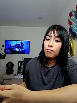 Snapshot of hot-shaved-baby chatting on 11/20/25, 08:08 hot-shaved-baby online show from 11/20/25, 08:08