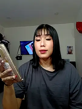 Snapshot of hot-shaved-baby chatting on 11/27/25, 09:06 hot-shaved-baby online show from 11/27/25, 09:06