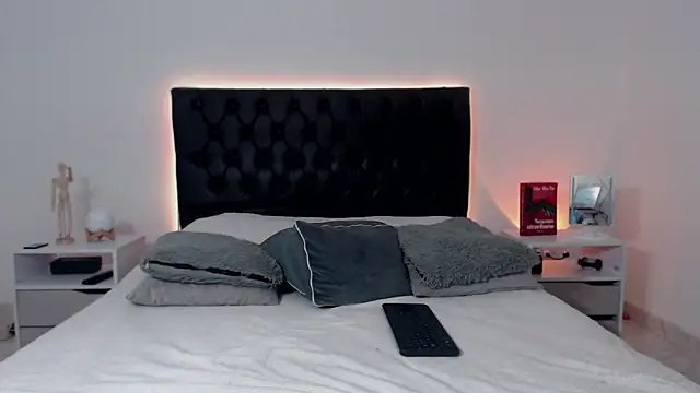 ray Weeed online show from 11/27/25, 12:35