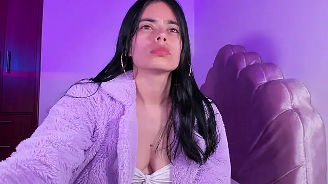 Snapshot of BelleVaal chatting on 11/28/25, 03:20 BelleVaal online show from 11/28/25, 03:20