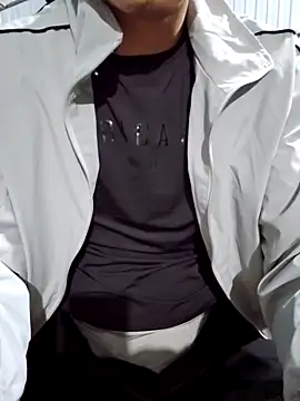 huykkk99 online show from 02/20/26, 05:02