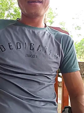 huykkk99 online show from 02/28/26, 04:57