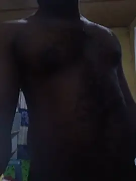 Snapshot of Strongdick199 chatting on 07/18/26, 01:32 Strongdick199 online show from 07/18/26, 01:32
