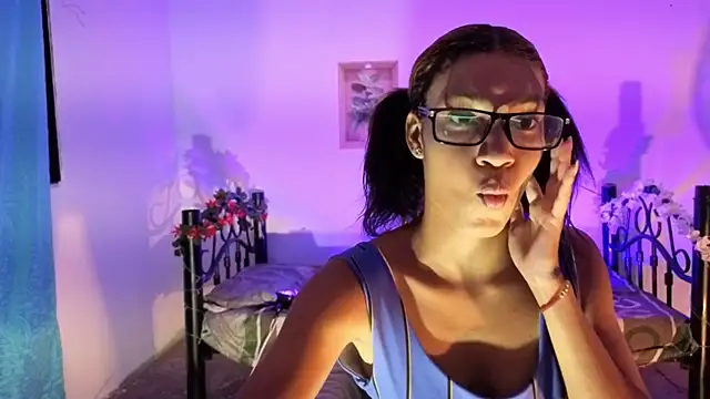 Snapshot of ginebra-n18 chatting on 11/30/25, 03:21 ginebra-n18 online show from 11/30/25, 03:21