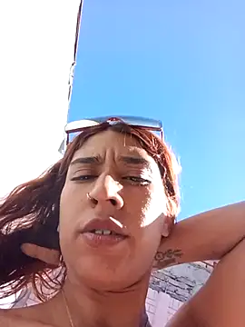 Snapshot of cata_bronw chatting on 12/13/25, 08:25 cata bronw online show from 12/13/25, 08:25