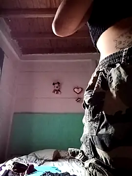 Snapshot of cata_bronw chatting on 02/05/26, 04:44 cata bronw online show from 02/05/26, 04:44