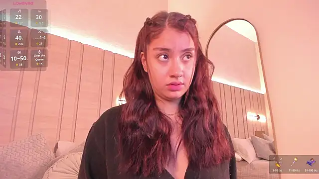 Zoe Mendez online show from 11/28/25, 03:20