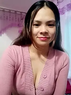 quynhquynh  online show from 02/27/26, 01:38