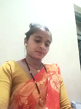 Snapshot of Hot_erion chatting on 11/21/25, 02:27 Hot erion online show from 11/21/25, 02:27