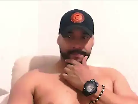 Snapshot of musclehetero chatting on 03/16/26, 07:45 musclehetero online show from 03/16/26, 07:45