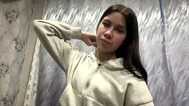 Snapshot of DebbiGoodknight chatting on 12/19/25, 09:49 DebbiGoodknight online show from 12/19/25, 09:49