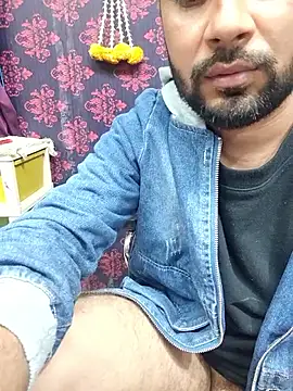 Cute Lucky online show from 11/30/25, 08:02