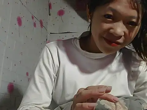 Snapshot of Kim_mon chatting on 11/29/25, 02:20 Kim mon online show from 11/29/25, 02:20