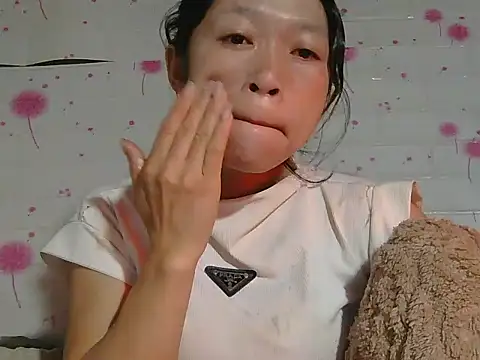 Kim mon online show from 12/14/25, 11:53