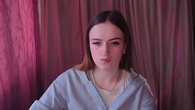 Illa May online show from 02/05/26, 08:30