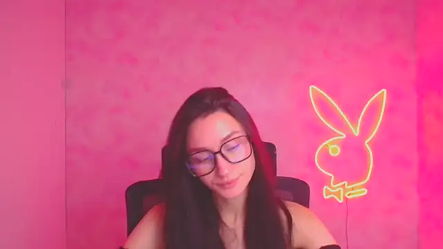 Stella XO online show from 11/22/25, 06:23