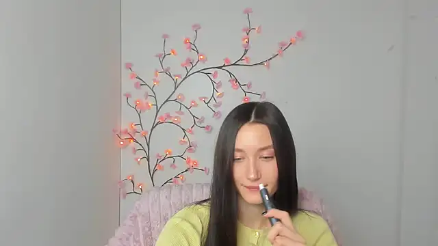 Stella XO online show from 03/25/26, 06:19