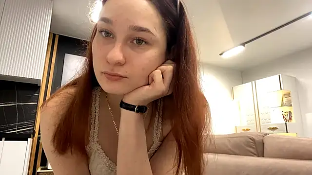 AylaRuer online show from 11/30/25, 11:03