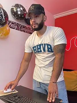 Mike savage3 online show from 02/17/26, 12:23