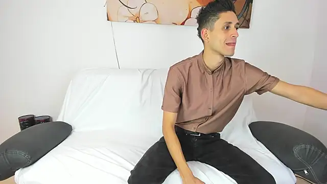 dracke and zara online show from 12/17/25, 12:22