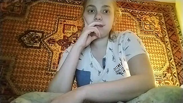 KikiBang online show from 04/12/26, 06:57