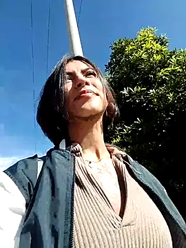 Zoe addiction online show from 12/01/25, 02:00