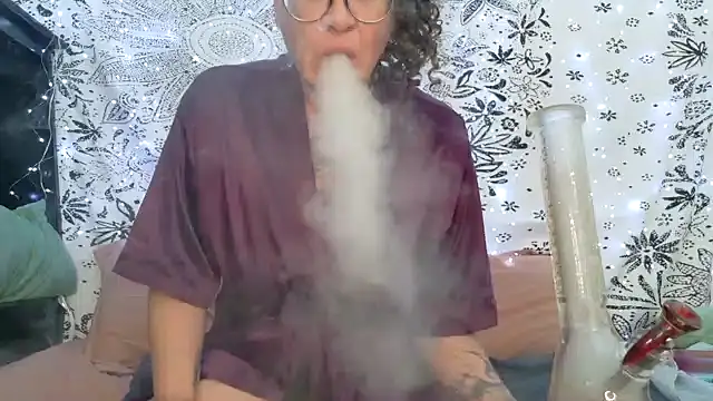 sareberr420 online show from 02/04/26, 04:35