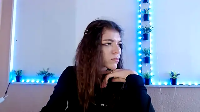 Sweeet Emilyy online show from 11/25/25, 12:27