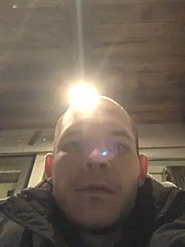 Spielzeugtwink online show from 12/04/25, 10:40