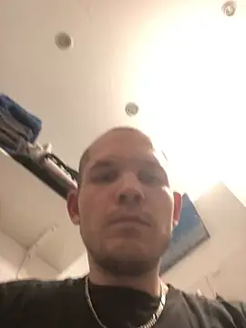 Spielzeugtwink online show from 03/18/26, 07:17