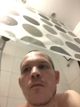 Spielzeugtwink online show from 04/10/26, 04:33