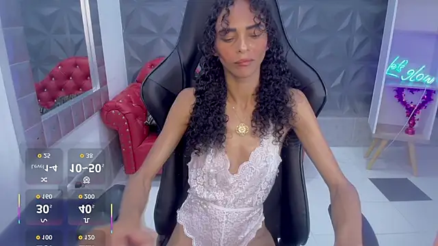 Snapshot of becky_lynch_102 chatting on 01/11/26, 11:37 becky lynch 102 online show from 01/11/26, 11:37