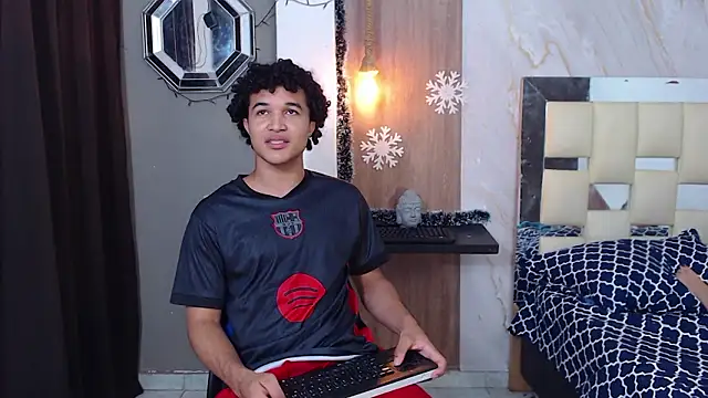 sweett love  online show from 01/15/26, 06:18