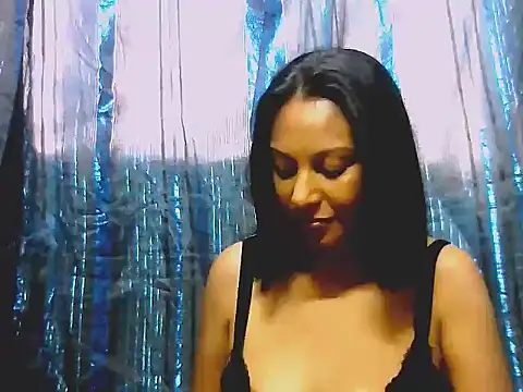 indian spice girl online show from 11/25/25, 07:08