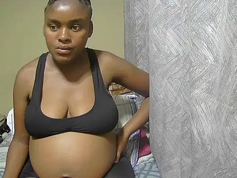 PregiiCaramellxx online show from 11/20/25, 05:01