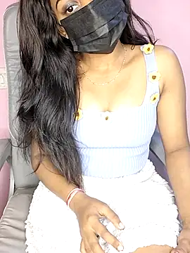 Collegecuteity online show from 11/19/25, 07:47