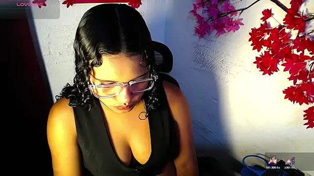 Snapshot of chleo_rosse chatting on 07/01/26, 11:59 chleo rosse online show from 07/01/26, 11:59