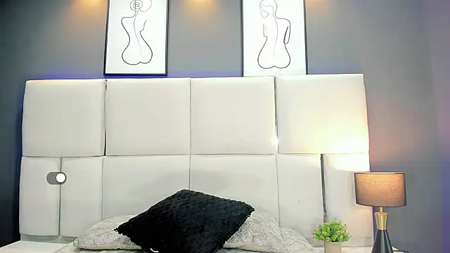 RenataAcosta online show from 11/28/25, 08:55