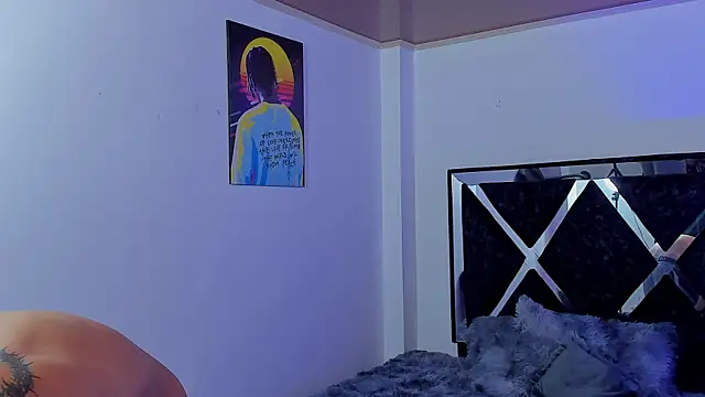 eliasferragamo online show from 12/04/25, 01:59